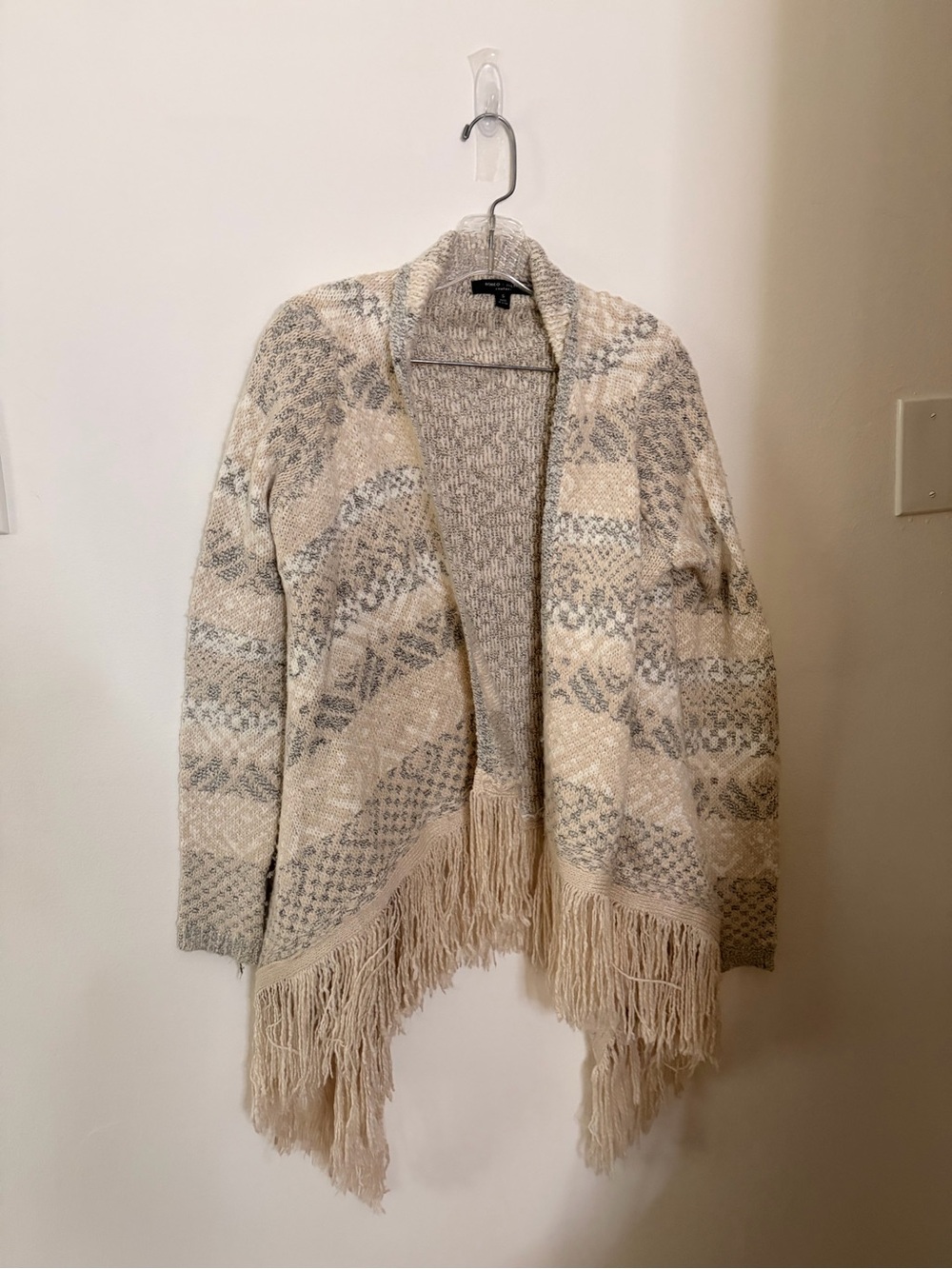 Romeo & Juliet Couture Cream and Gray Fringe Open Cardigan